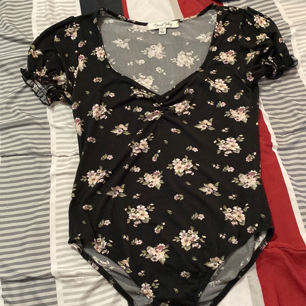 i have this bodysuit that’s been in my closet for the longest time, it’s a large